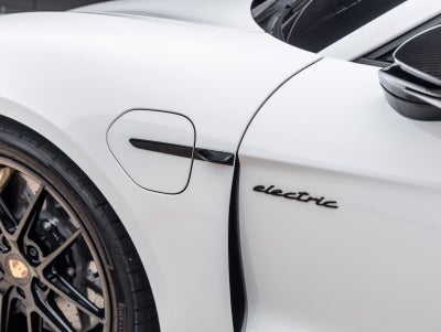 2025 Porsche Taycan Taycan Turbo GT