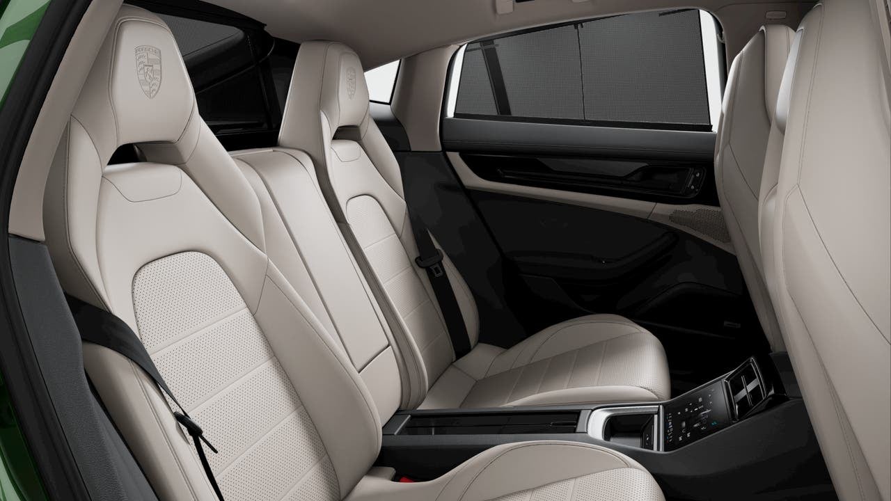 2025 Porsche Panamera Panamera 4 E-Hybrid