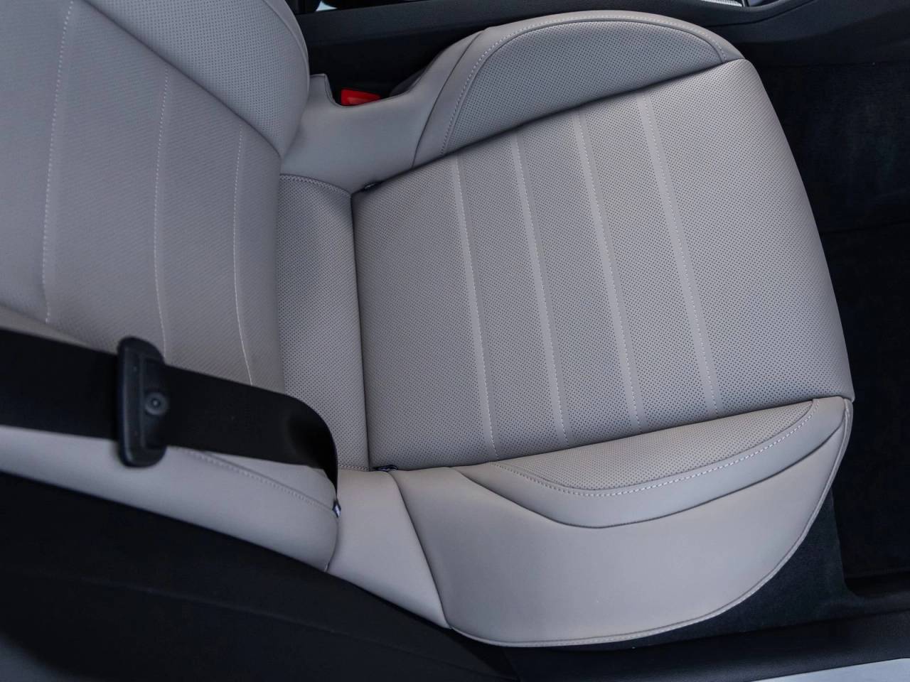 2025 Porsche Panamera Panamera 4 E-Hybrid