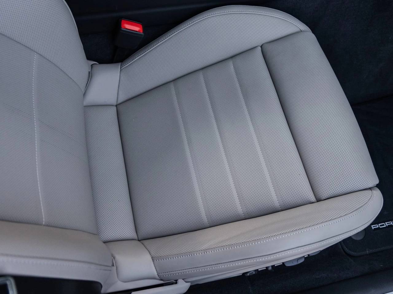 2025 Porsche Panamera Panamera 4 E-Hybrid