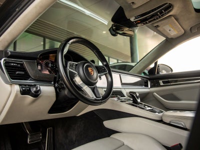 2017 Porsche Panamera Turbo