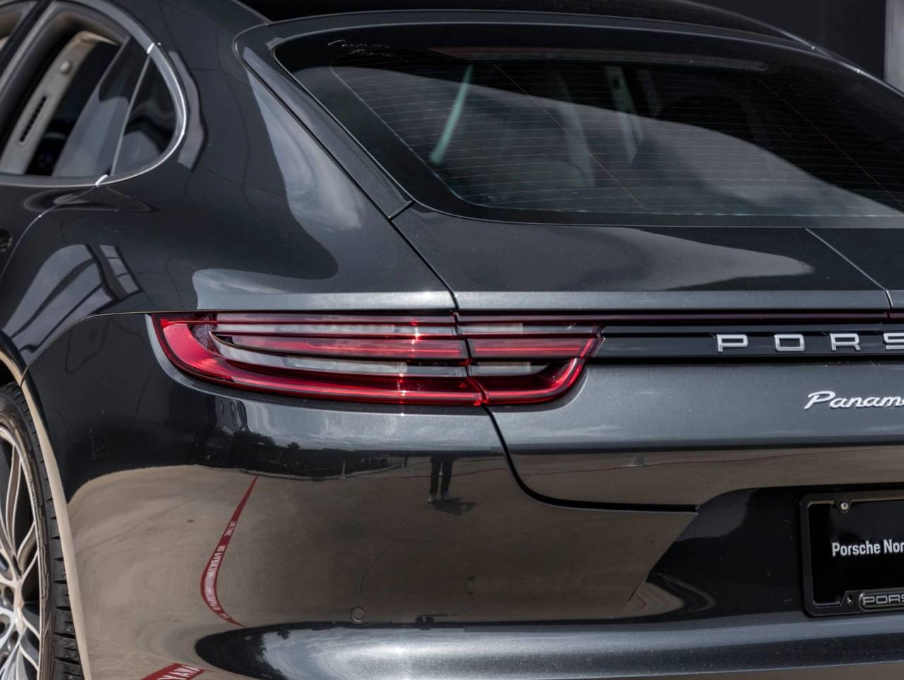 2017 Porsche Panamera Turbo