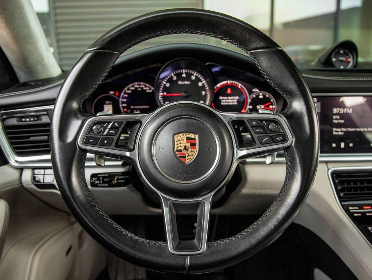 2017 Porsche Panamera Turbo