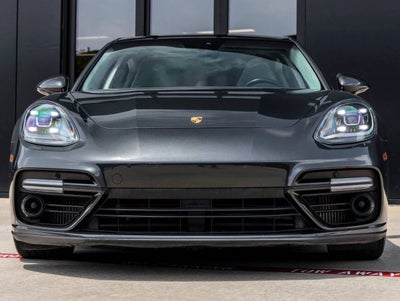 2017 Porsche Panamera Turbo