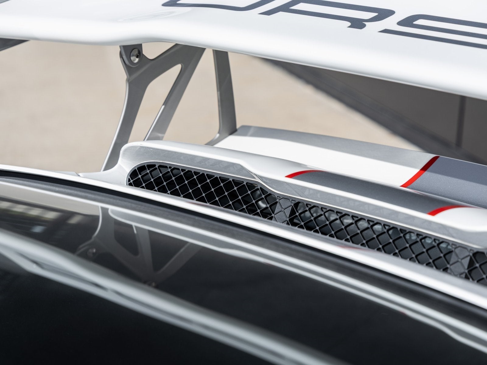 2011 Porsche 911 GT3 RS 4.0