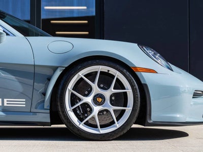 2024 Porsche 911 S/T