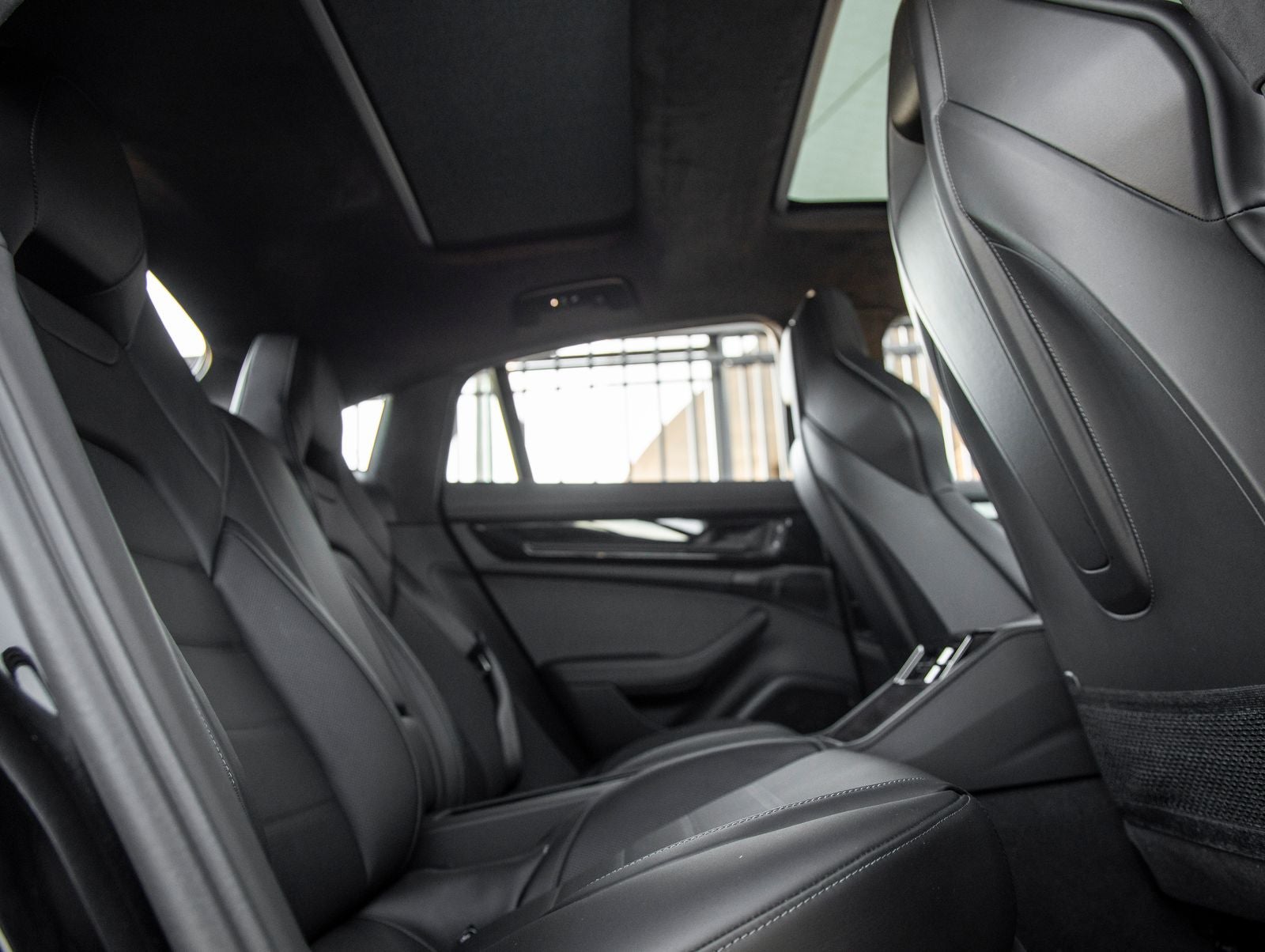 2025 Porsche Panamera E-Hybrid Panamera Turbo E-Hybrid