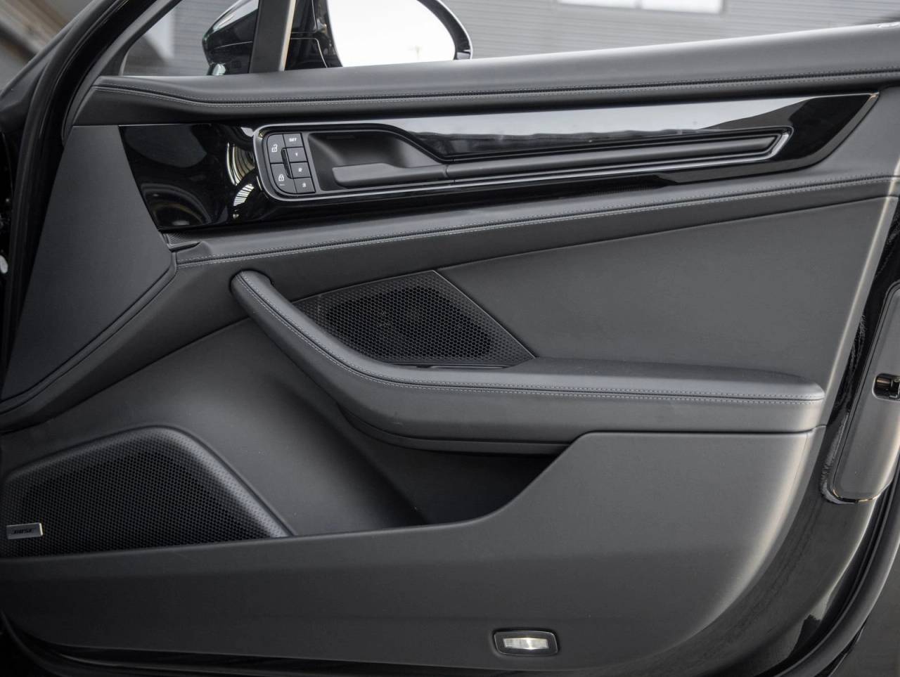 2025 Porsche Panamera E-Hybrid Panamera Turbo E-Hybrid