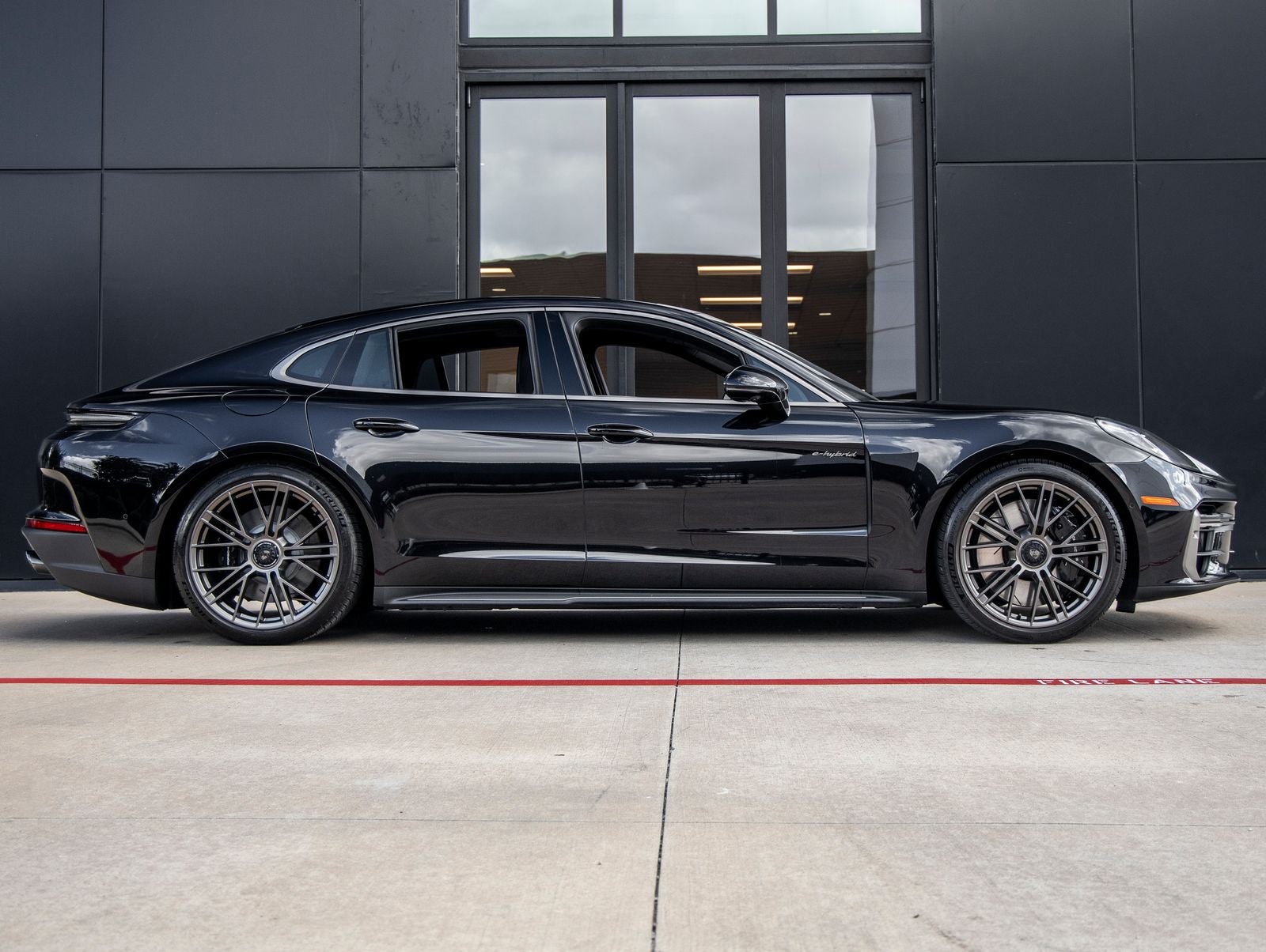 2026 Porsche Panamera Panamera Turbo E-Hybrid