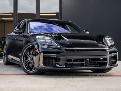 2026 Porsche Panamera Panamera Turbo E-Hybrid