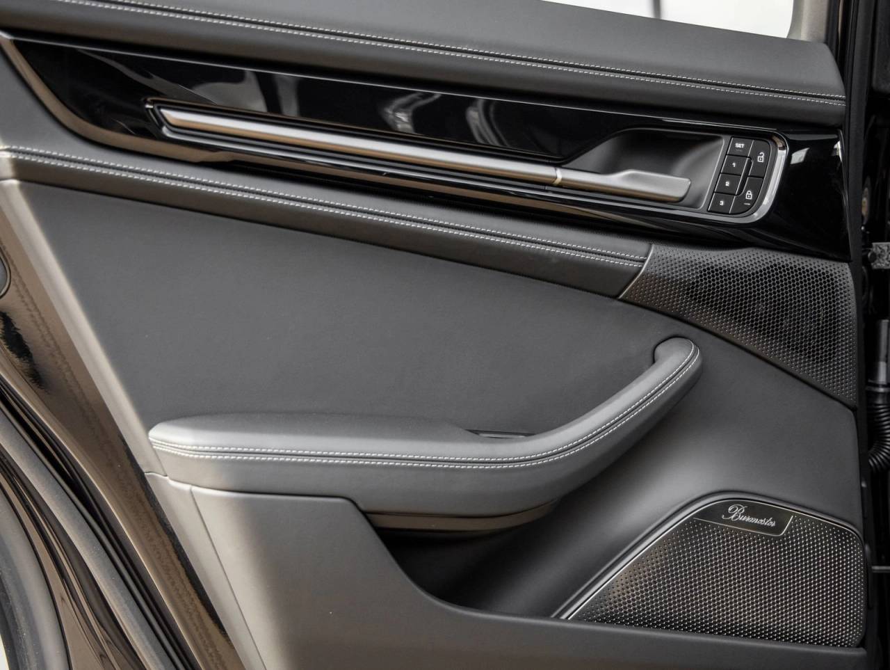 2026 Porsche Panamera Panamera Turbo E-Hybrid