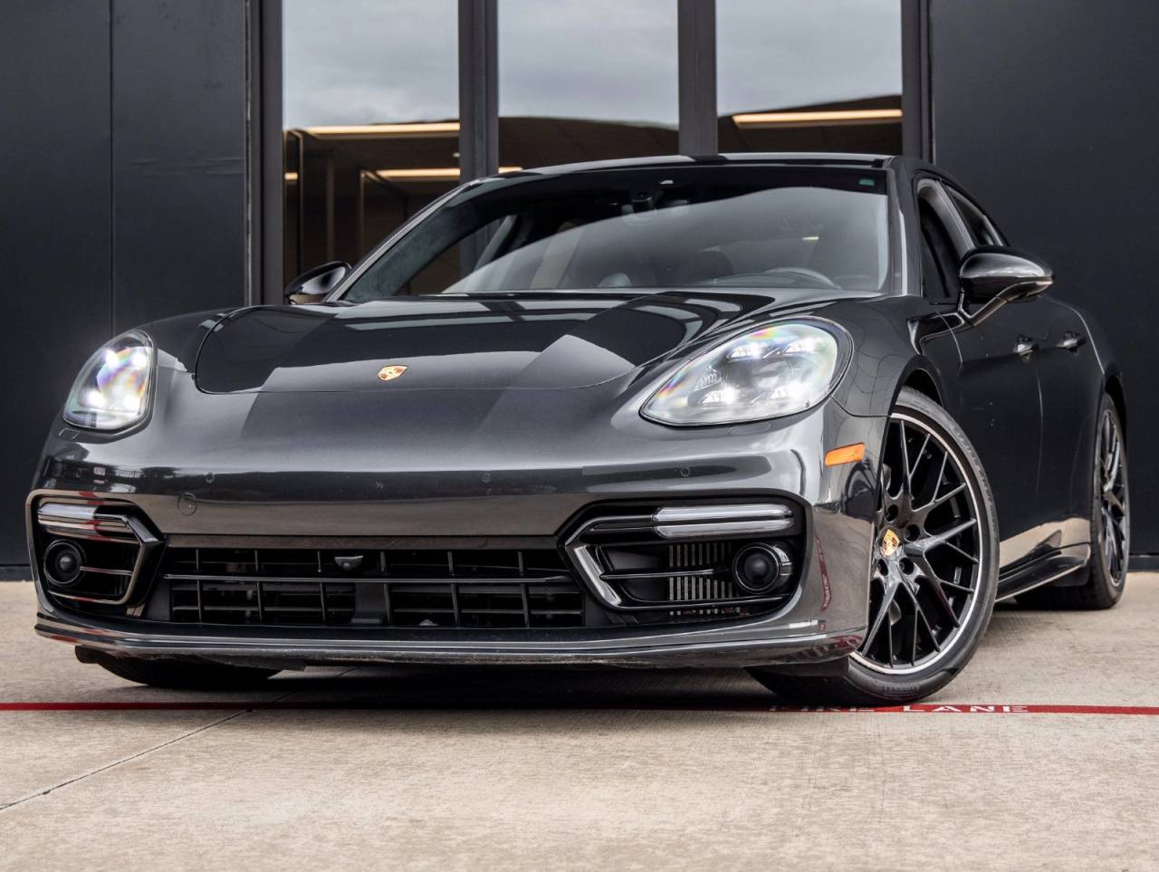 2020 Porsche Panamera Panamera GTS