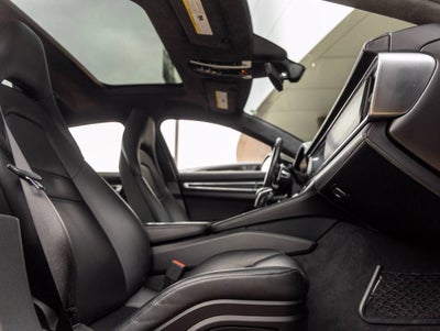 2020 Porsche Panamera Panamera GTS