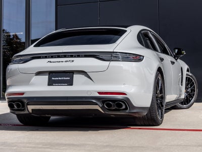 2022 Porsche Panamera Panamera GTS