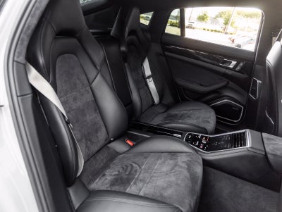 2022 Porsche Panamera Panamera GTS