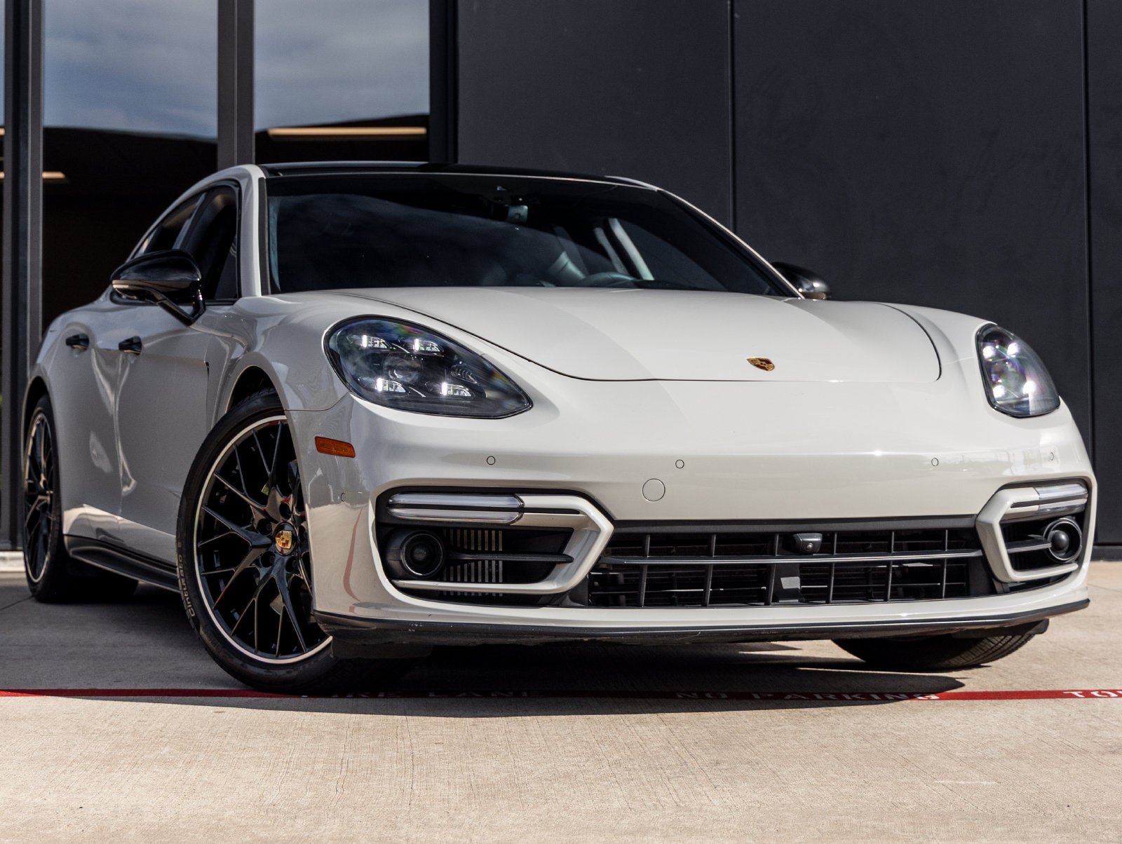 2022 Porsche Panamera Panamera GTS