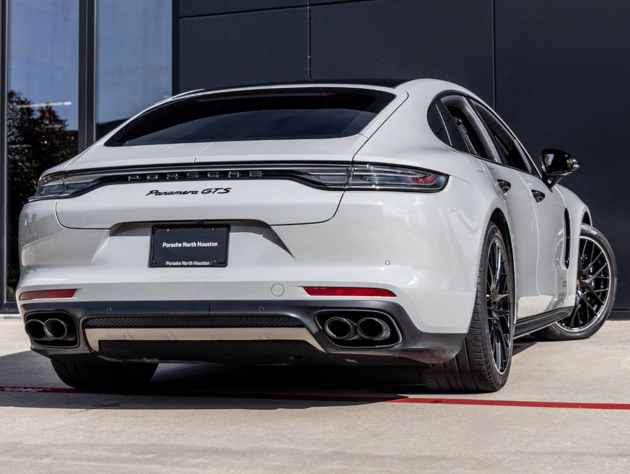 2022 Porsche Panamera Panamera GTS