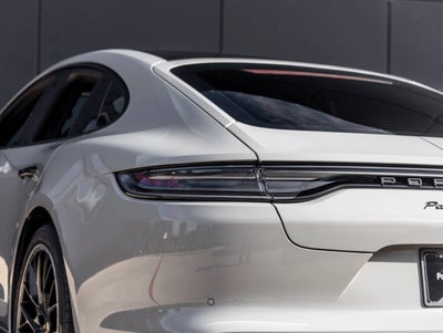2022 Porsche Panamera Panamera GTS