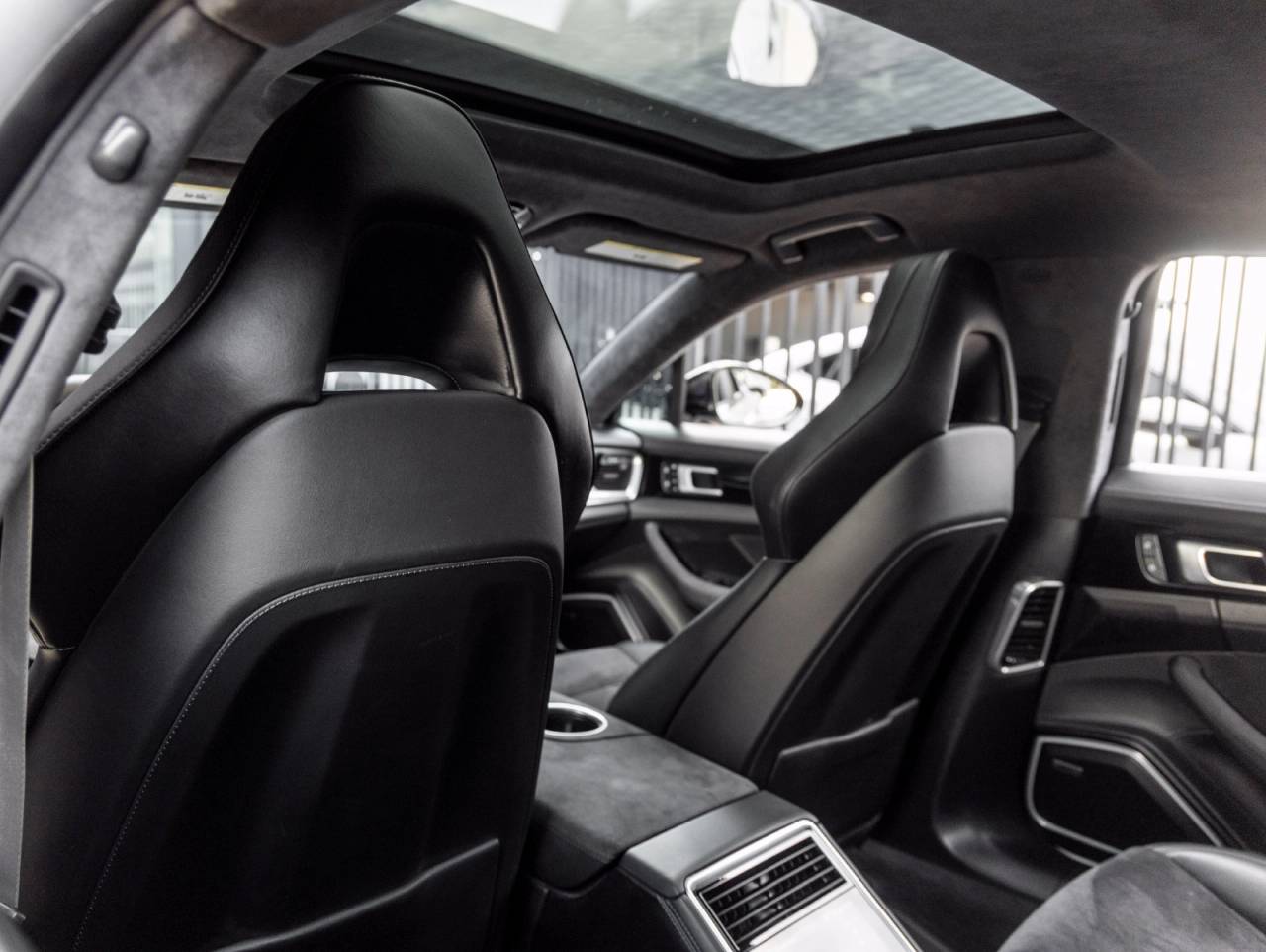 2022 Porsche Panamera Panamera GTS