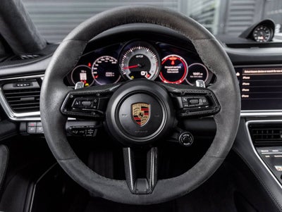 2022 Porsche Panamera Panamera GTS