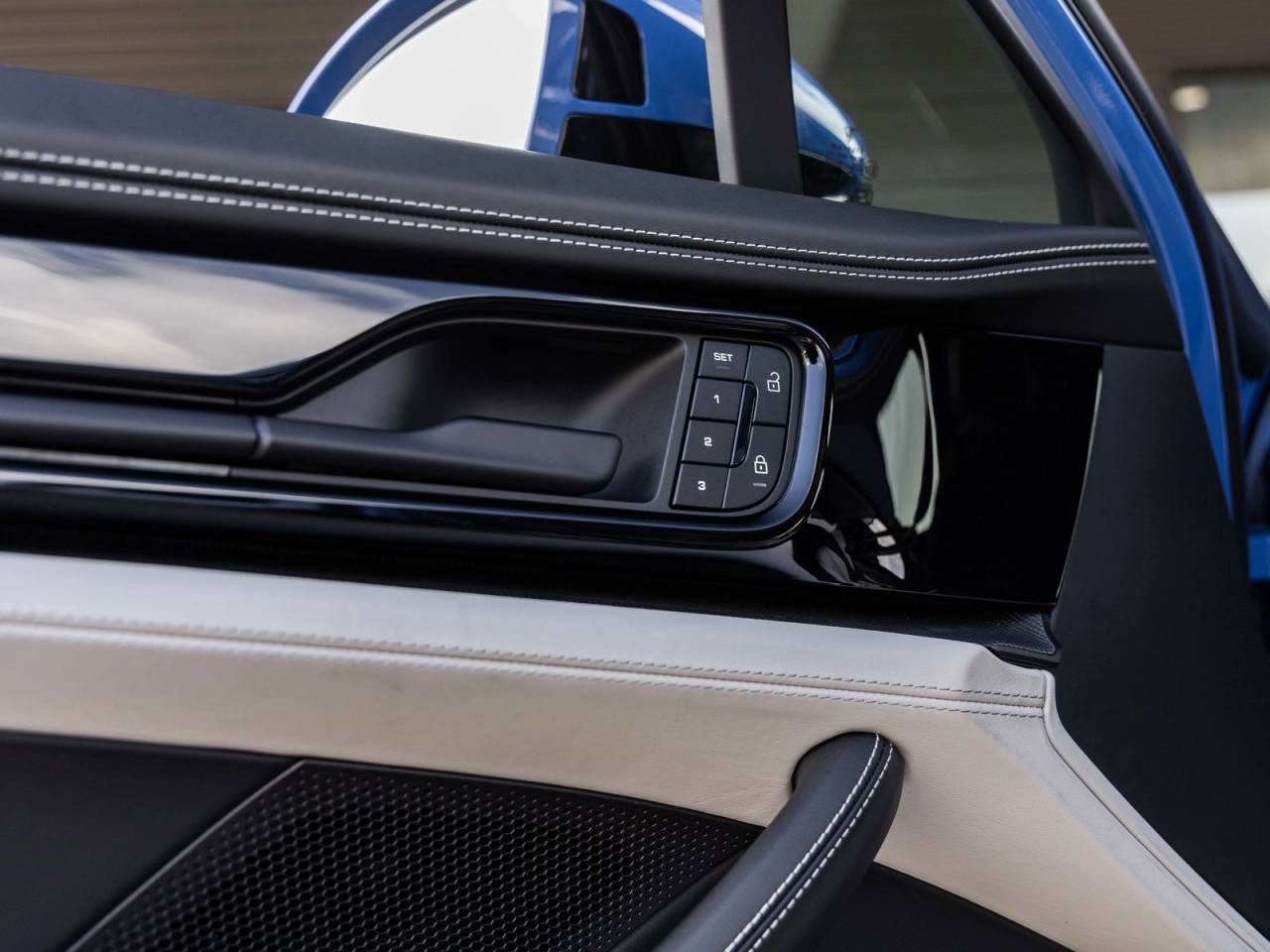 2025 Porsche Panamera Panamera GTS