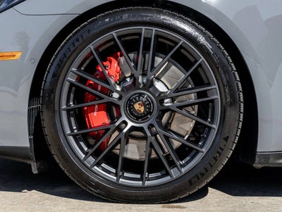 2026 Porsche Panamera GTS