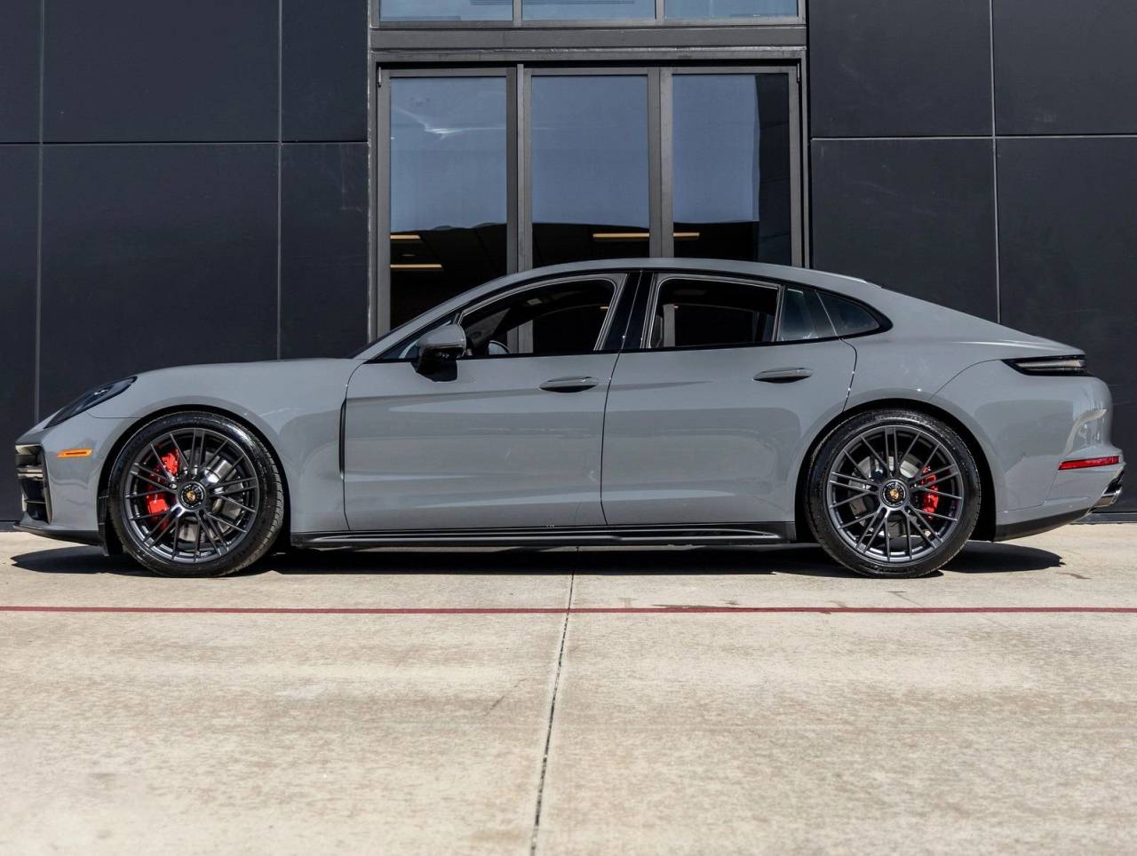 2026 Porsche Panamera GTS
