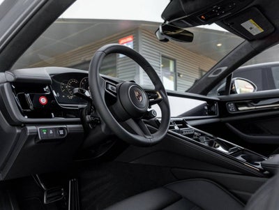2026 Porsche Panamera GTS