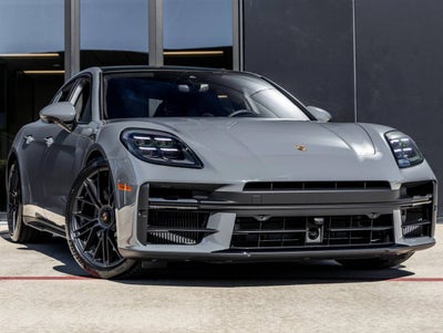 2026 Porsche Panamera GTS