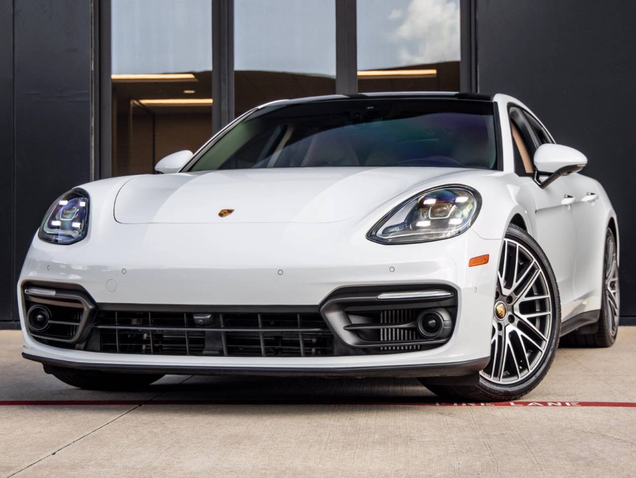 2023 Porsche Panamera Panamera Platinum Edition
