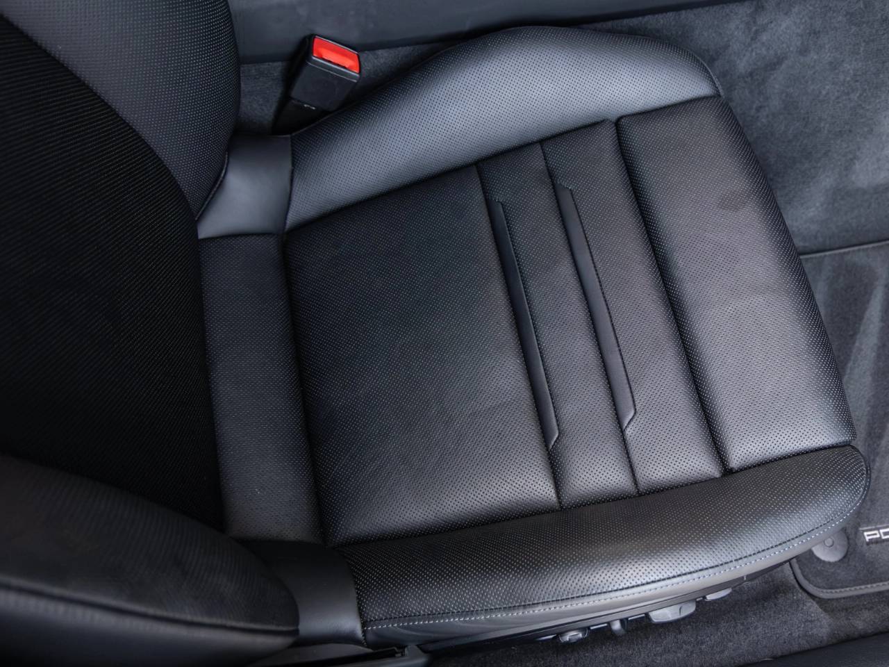 2023 Porsche Panamera Panamera 4 Platinum Edition