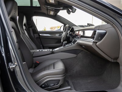 2023 Porsche Panamera Platinum Edition