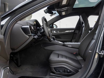 2023 Porsche Panamera Platinum Edition