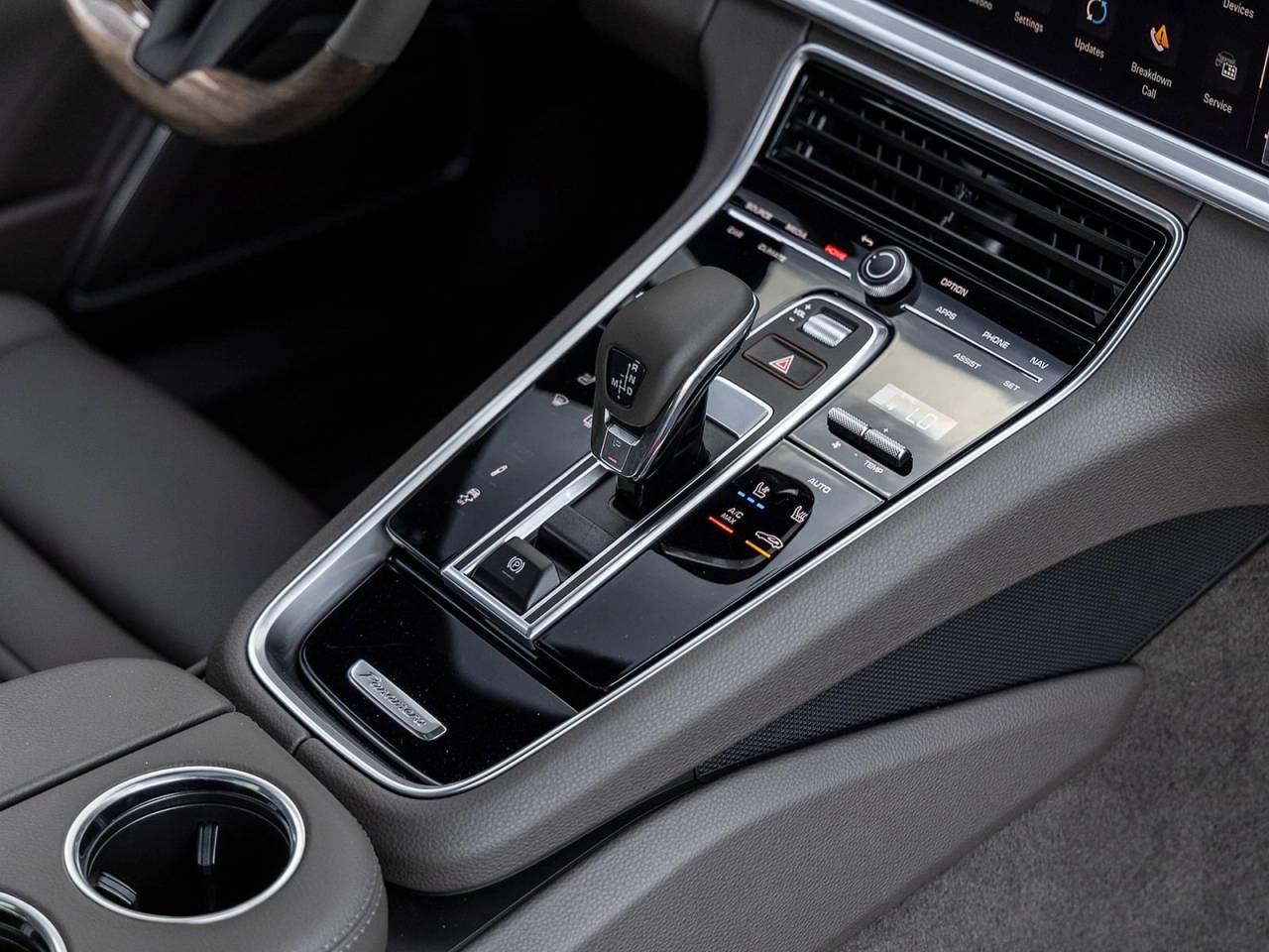 2023 Porsche Panamera Platinum Edition