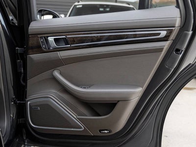 2023 Porsche Panamera Platinum Edition