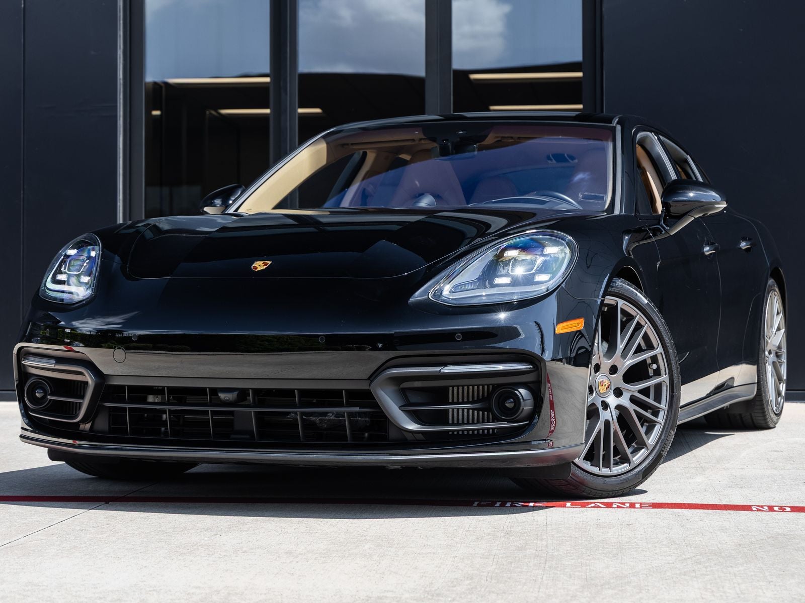 2023 Porsche Panamera Panamera 4 Platinum Edition