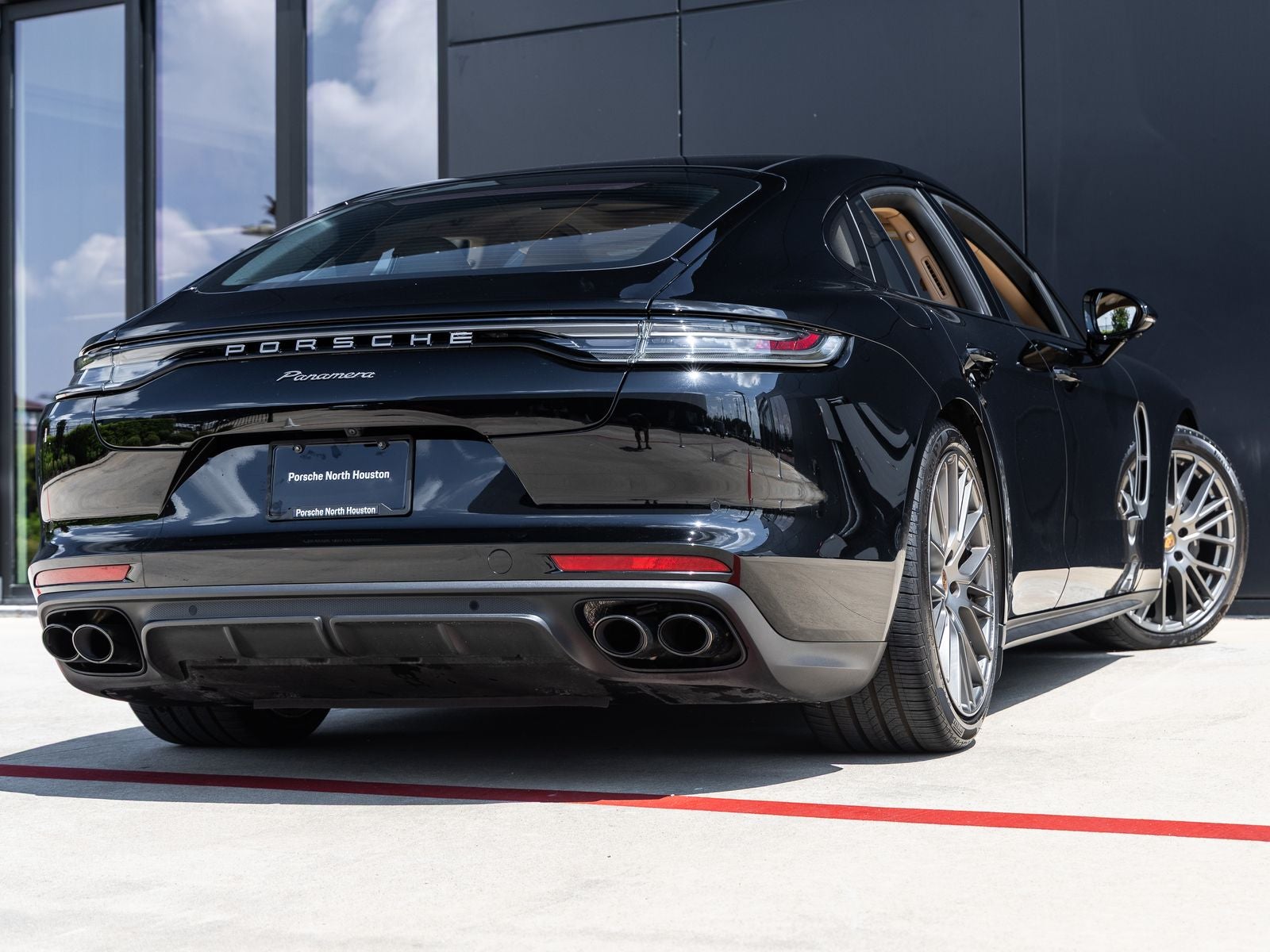 2023 Porsche Panamera Panamera 4 Platinum Edition