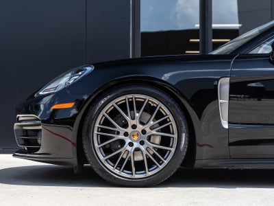 2023 Porsche Panamera Panamera 4 Platinum Edition