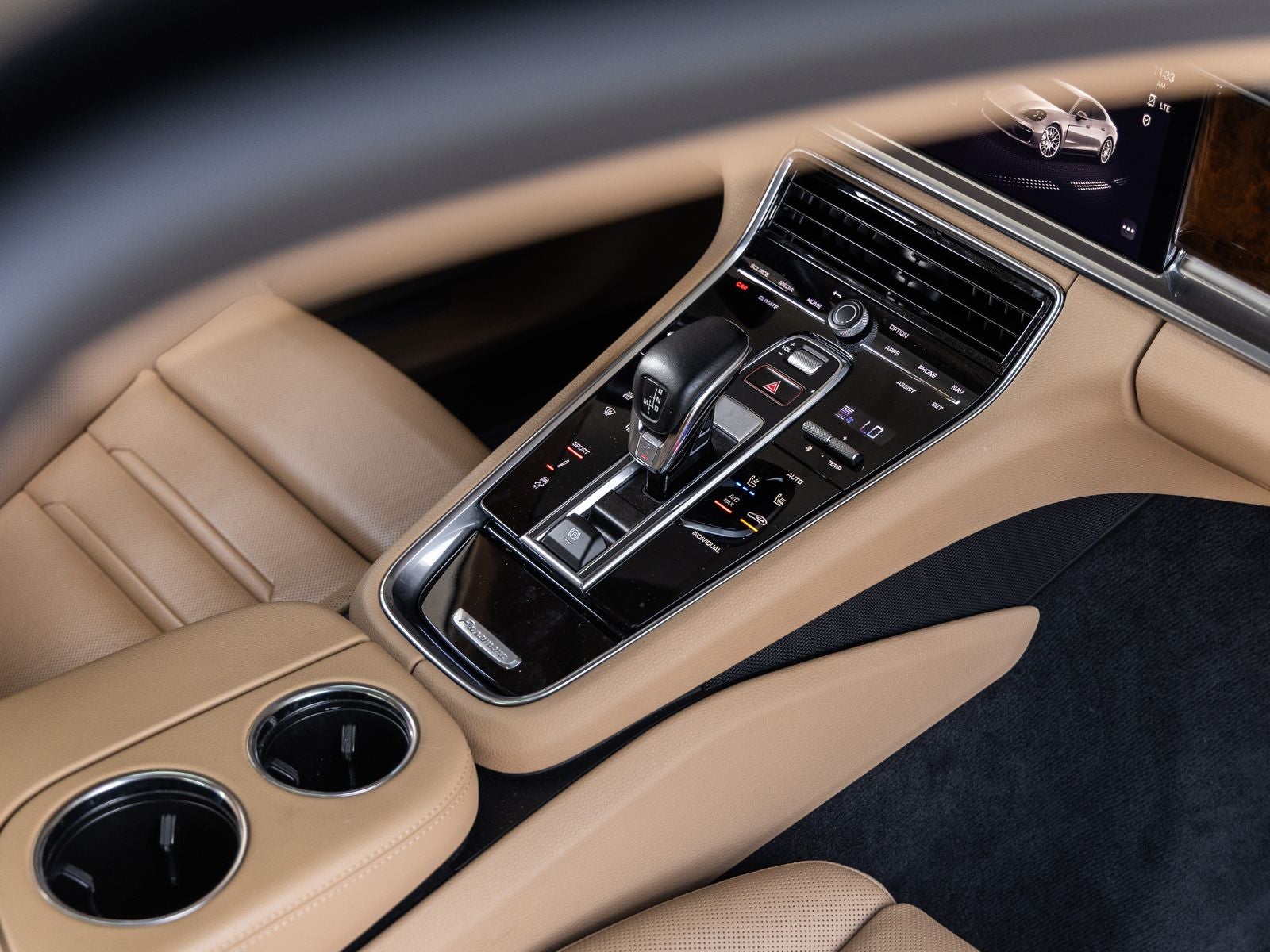 2023 Porsche Panamera Panamera 4 Platinum Edition