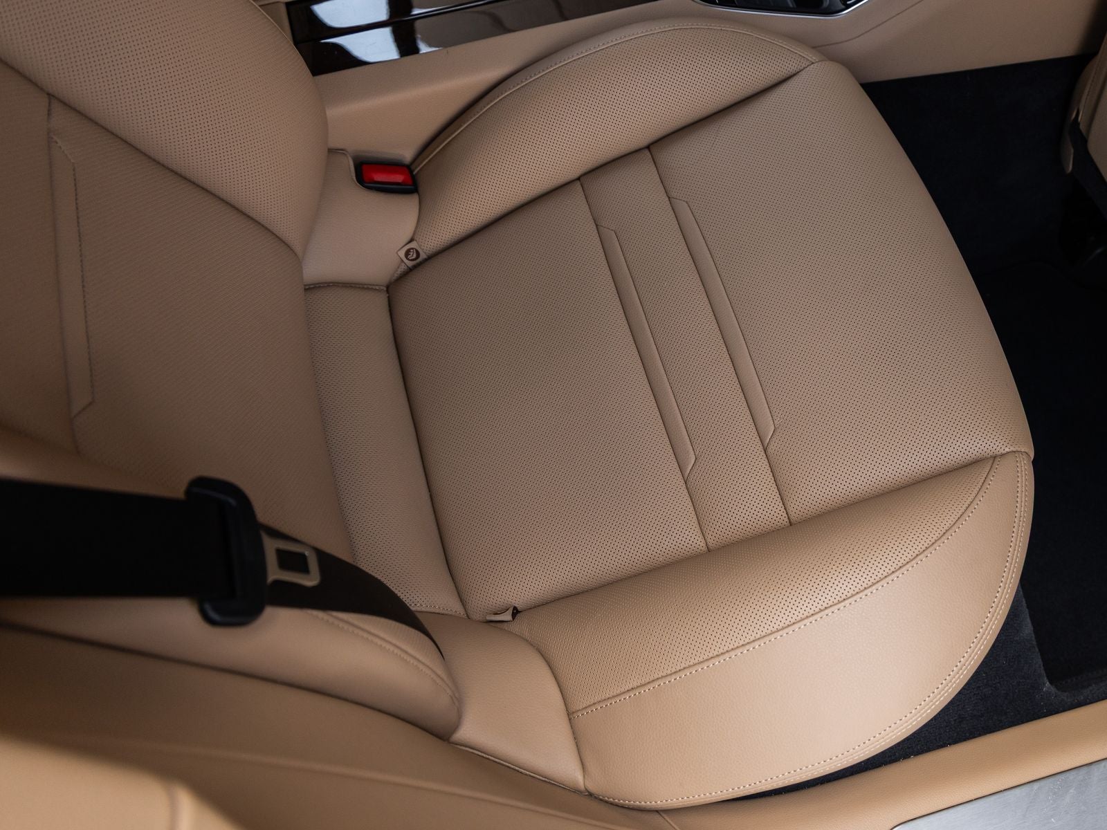 2023 Porsche Panamera Panamera 4 Platinum Edition