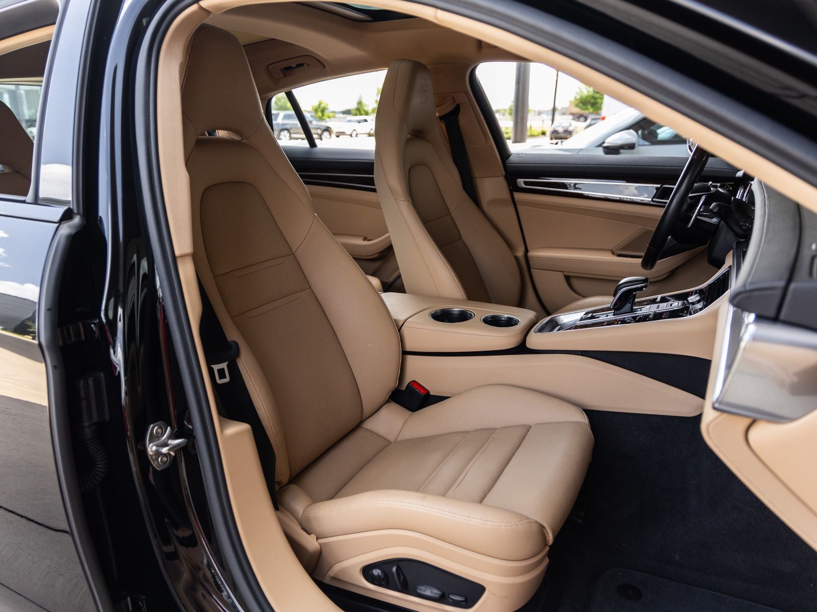 2023 Porsche Panamera Panamera 4 Platinum Edition