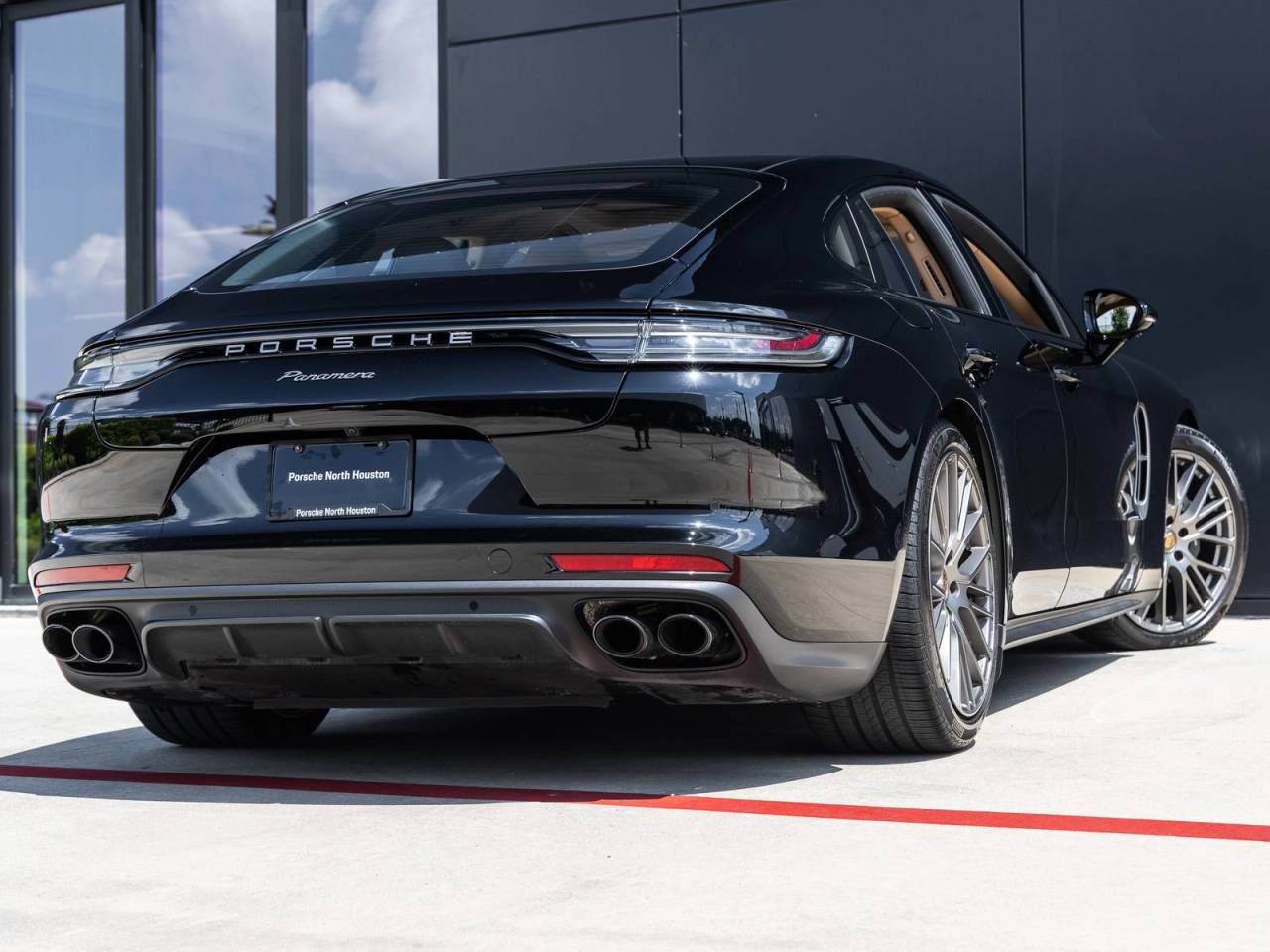 2023 Porsche Panamera Panamera 4 Platinum Edition