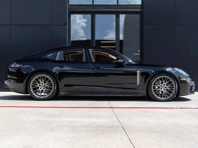 2023 Porsche Panamera Panamera 4 Platinum Edition