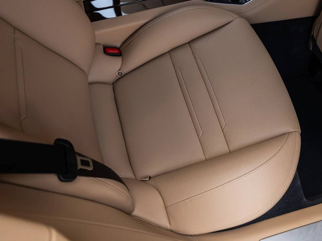 2023 Porsche Panamera Panamera 4 Platinum Edition