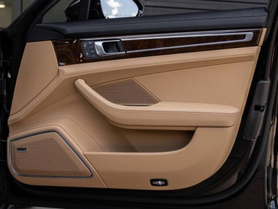 2023 Porsche Panamera Panamera 4 Platinum Edition