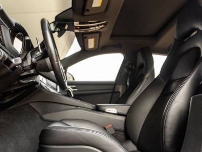 2023 Porsche Panamera Panamera 4 Platinum Edition (MY23)
