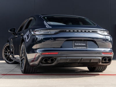 2023 Porsche Panamera Panamera 4 Platinum Edition (MY23)