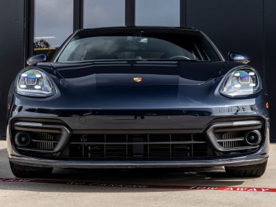 2023 Porsche Panamera Panamera 4 Platinum Edition (MY23)