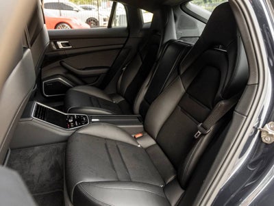 2023 Porsche Panamera Panamera 4 Platinum Edition (MY23)