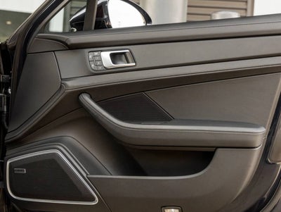 2023 Porsche Panamera Panamera 4 Platinum Edition (MY23)